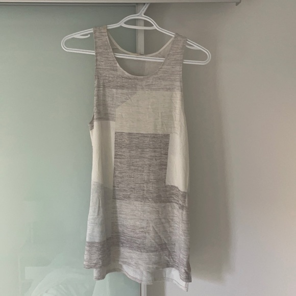 Aritzia Tank XS - Picture 1 of 2